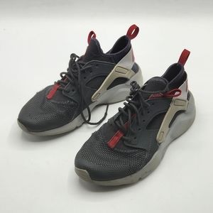 Air Huarache size 4.5Y